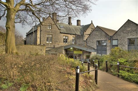 YHA Castleton Losehill Hall – Hostelling International