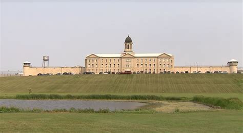 Inmate dies while in custody at Stony Mountain Institution