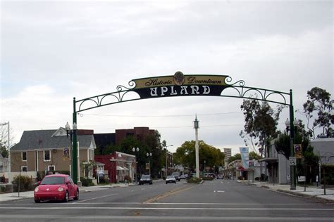 Historic Downtown Upland | Destinations and Events | Metrolink