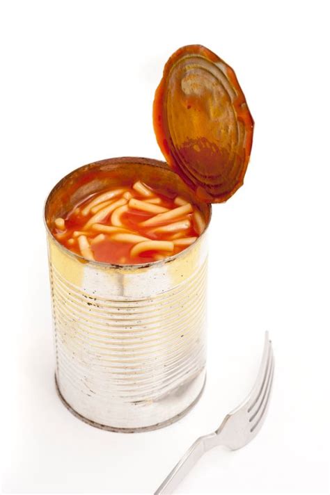 Open tin of spaghetti in tomato sauce - Free Stock Image