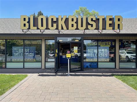 Trip Report: My visit to the last Blockbuster Video in Bend, Oregon