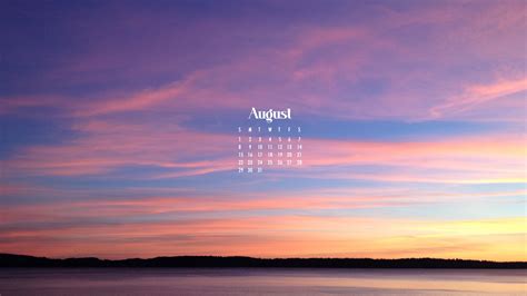 August Calendar Wallpaper