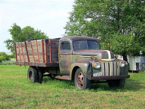 Ford Grain Truck | Trucks, Farm trucks, Old trucks