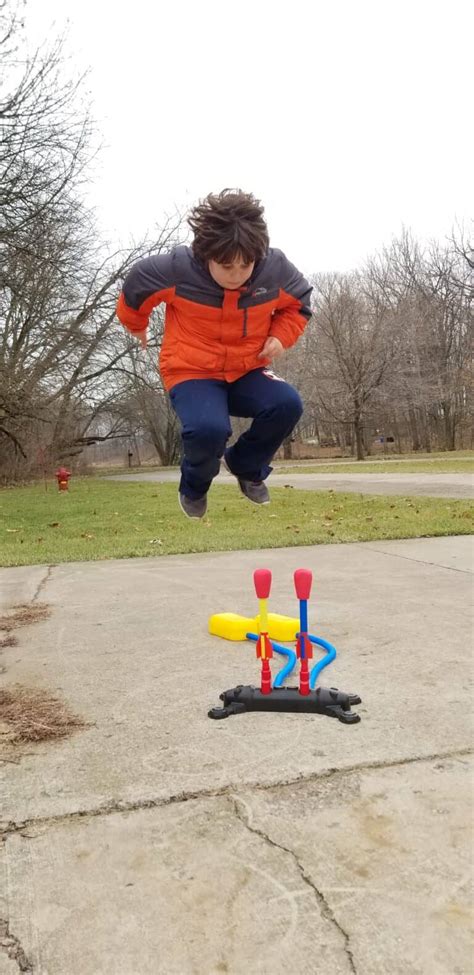 Having a BLAST with Stomp Rockets for Kids STEM Toy Review