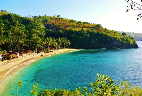 Beach with Super clear water, crystal bay nusa penida - Bali's Diary