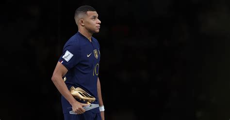 Kylian Mbappe wins the Golden Boot at World Cup 2022 | FourFourTwo