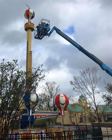 Premier Rides Assists Park at OWA with Hurricane Cleanup - Coaster101