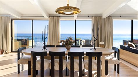 This Malibu Beach House Is Quintessential California Contemporary ...