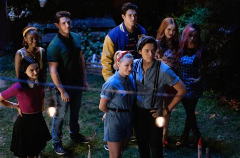 Riverdale season 4 trailer shows a hunt is on for Jughead | The Nerdy