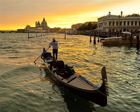 Venice, Italy | Pedro Szekely | Flickr