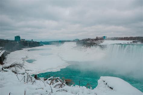 The Geek Travels: Winter in Niagara Falls, Ontario