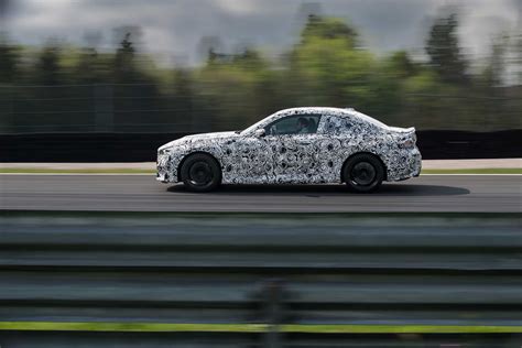 The all-new BMW M2 undergoes driving dynamics testing (06/2022).