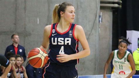 Saylor Poffenbarger, UConn Huskies recruit for 2021-22 season, joins program early - ESPN