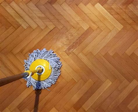 Tips For Cleaning Wood Floors - Hardwood Floor Cleaning Tips And Hacks