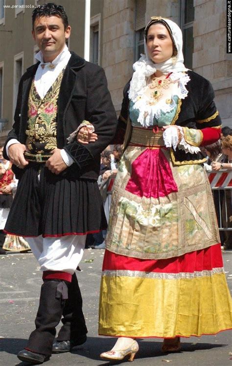 Italy:Quartu Sant'Elena Folk Costume. Costumes Around The World, Folk Clothing, Married Woman ...