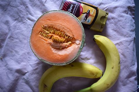 Boiled Words - Daily inspiration for the creative woman: Honey melon and banana smoothie