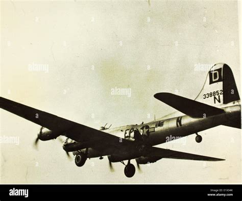 100th Bomb Group B-17 Stock Photo - Alamy