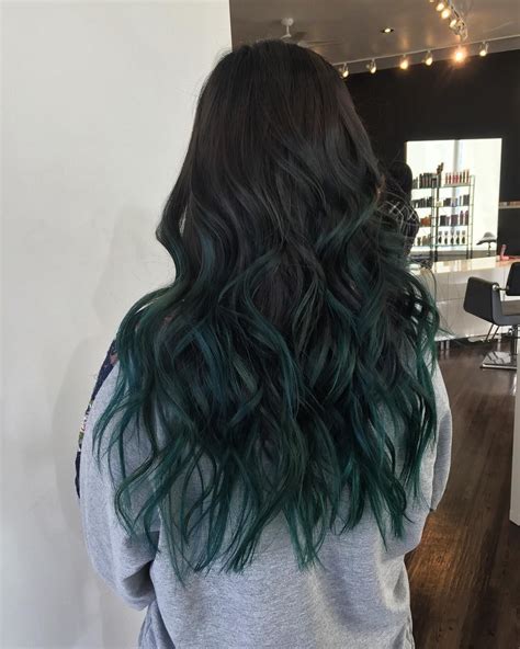 emerald green hair highlights - Vivien Mccarty