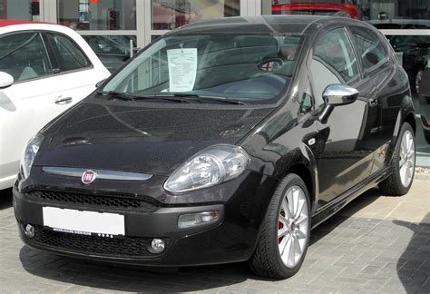 File:Fiat Punto Evo Sport front 20100402.jpg - Wikipedia