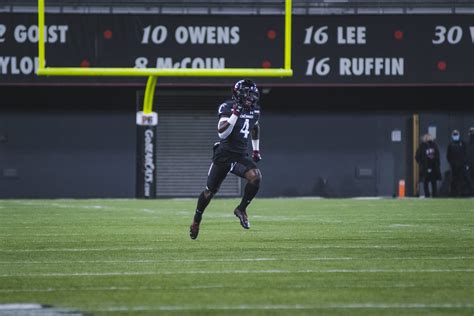 Taking an in depth look at the Bearcats secondary – The Front Office News