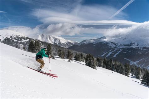 Colorado Skiing | Echo Mountain & Loveland | Clear Creek County