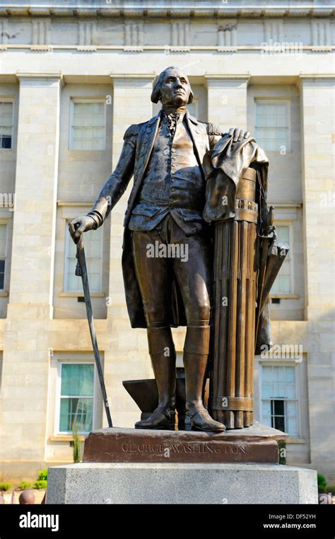 George Washington Monument at the State Capitol Building complex at ...