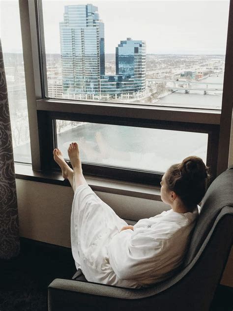 Amway Grand Plaza Hotel Grand Rapids: A Winter Stay