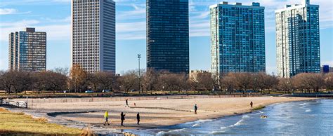 5 Reasons You Should Move to Edgewater in Chicago in 2023