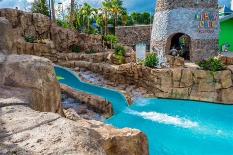 Guide to Sapphire Falls Resort at Universal Orlando — OrlandoParksGuy