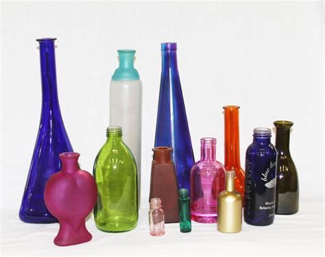 Colored Glass Bottles in Glass for Food and Aromatherapy use