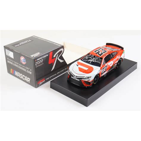 Bubba Wallace Signed 2022 NASCAR #23 DoorDash 1:24 Premium Diecast Car ...