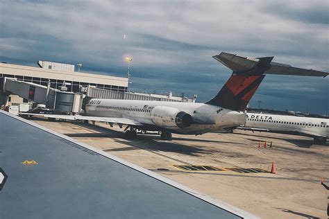 HD wallpaper: united states, philadelphia, airport terminal b, airplane ...