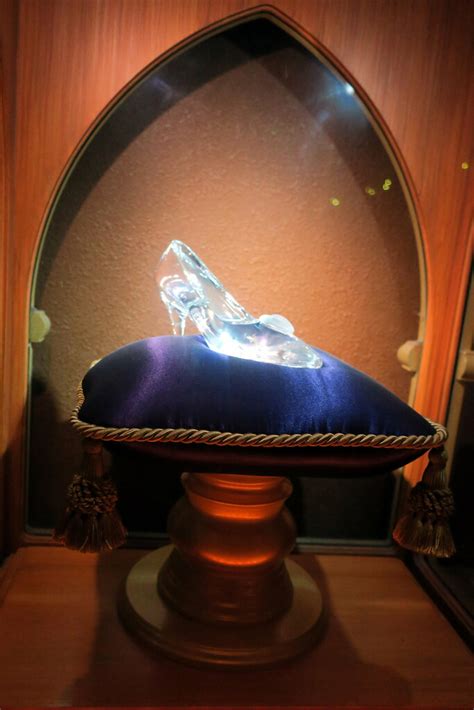 Disney World - Princess Fairytale Hall - Cinderella's Glas… | Flickr