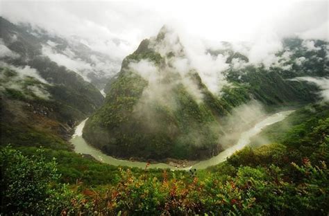 Yarlung Tsangpo Grand Canyon | Best places to travel, Places to travel, Grand canyon