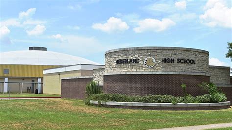 Nederland ISD announces high school graduation details - Port Arthur ...