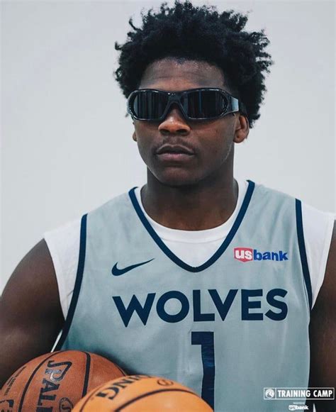 1-0 BABY!!!! 🎉😎 : r/timberwolves