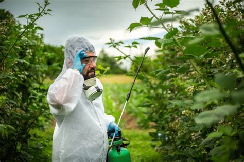 biological control agents be used to combat plant diseases