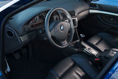 Does the E39 BMW 5 Series have one of the best Classic Car Interiors?