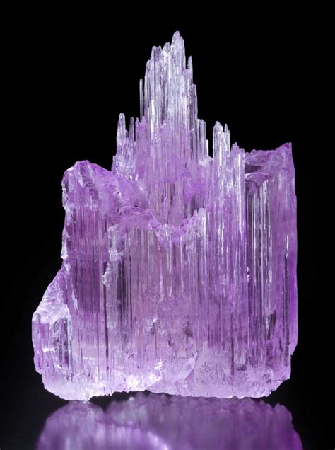 Kunzite Meaning – Custom Crystal