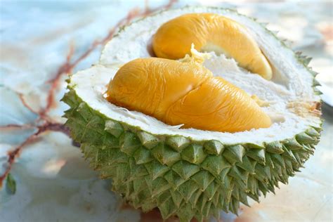 Seluk Beluk Durian Black Thorn, Buah Sultan dari Malaysia - Aroma Medan