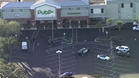 Police search for suspects in deadly stabbing at Publix in Winter Haven ...