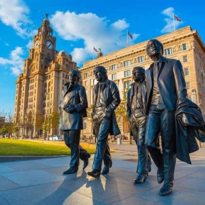 Buy Liverpool City Centre Walking Tour tickets - Titanic Memorial ...