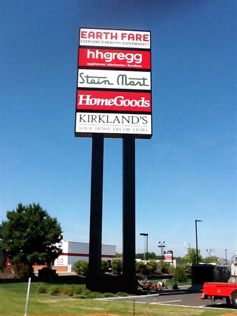 Elevate Branding & Revenue with Outdoor Pole Signs Ohio |Akers Signs