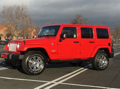 2016 Jeep Wrangler Unlimited Sahara Firecracker Red | Jeep wrangler, Red jeep, Jeep