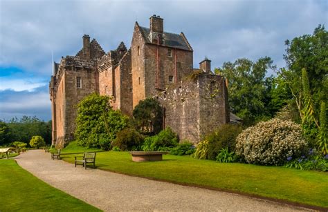 Brodick Castle Ghosts