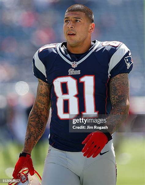 Aaron Hernandez Patriots Photos and Premium High Res Pictures - Getty ...