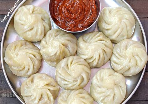 Veg Steamed Momos Recipe by The Foodie With The Book - Cookpad India