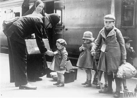 The Evacuated Children Of The Second World War | Imperial War Museums