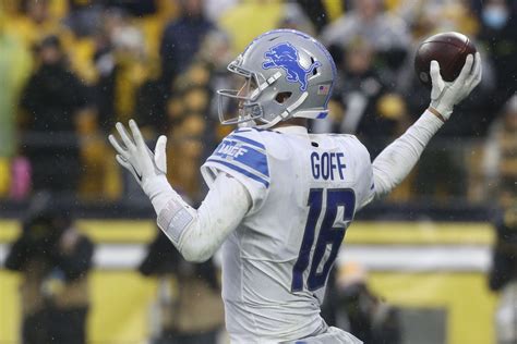 Jared Goff injury news: Lions list starting QB as questionable for Thanksgiving vs. Bears ...