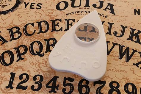 21 Ouija Board Rules Everyone Needs To Know Before They Start Playing ...